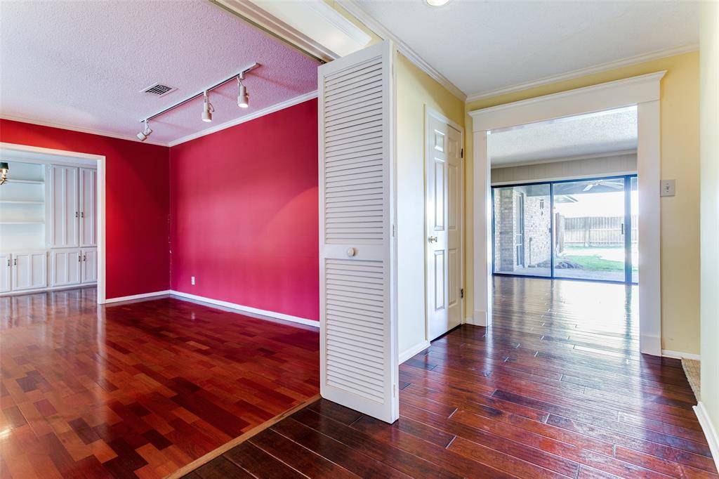 Hurst, TX 76054,200 Shady Lake Drive