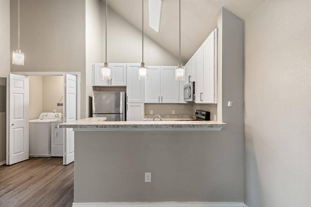 Dallas, TX 75231,6108 Abrams Road #521
