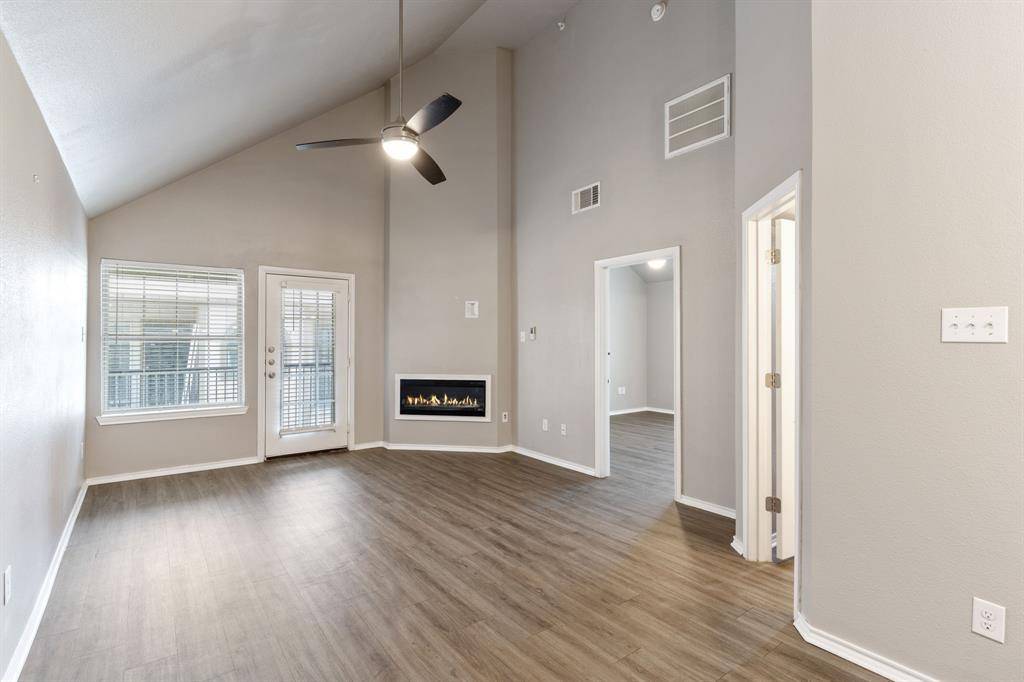 Dallas, TX 75231,6108 Abrams Road #521