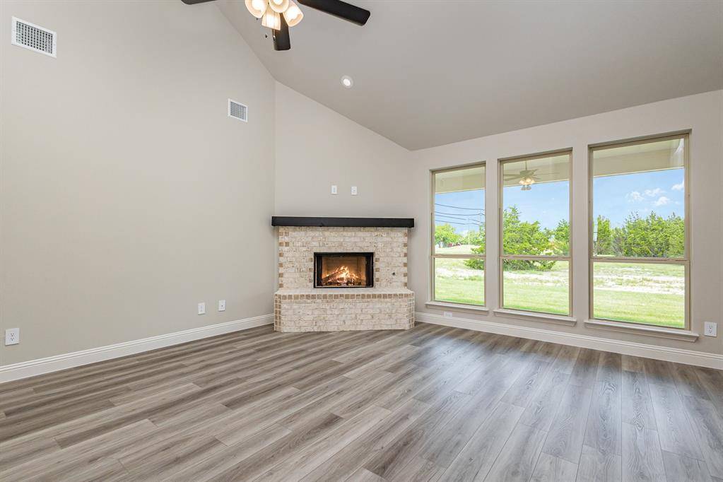 Midlothian, TX 76065,6811 Hayes Road
