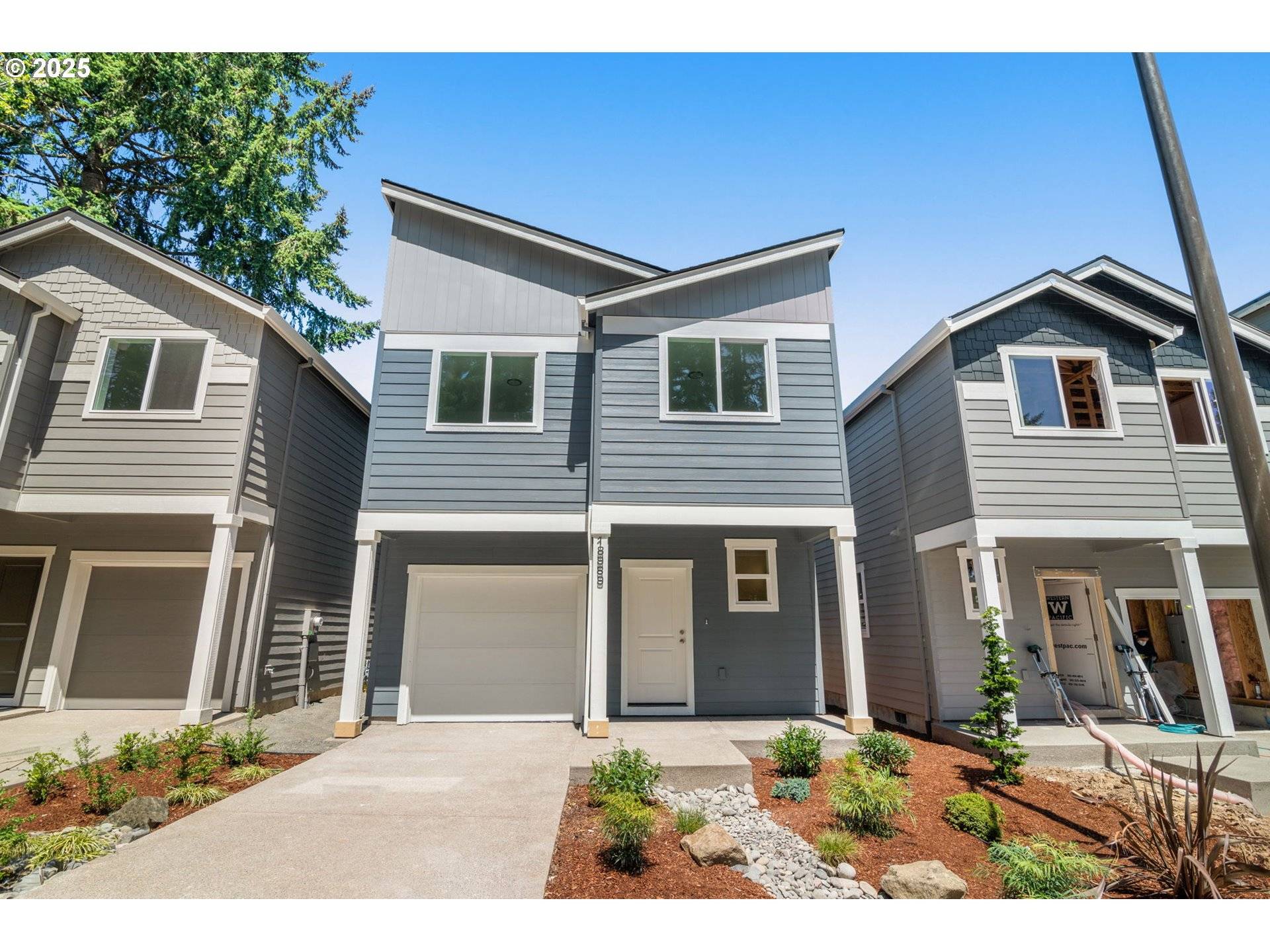 18989 SW Hazelwood LN #L-2, Beaverton, OR 97007