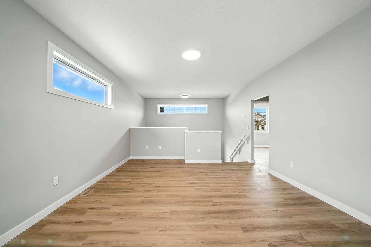 Sylvan Lake, AB T4S 0L8,84 Reynolds RD