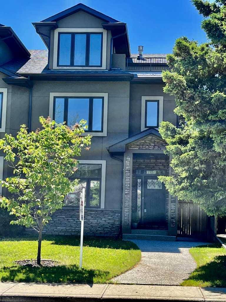 2325 22 AVE Southwest, Calgary, AB T2T 0T1