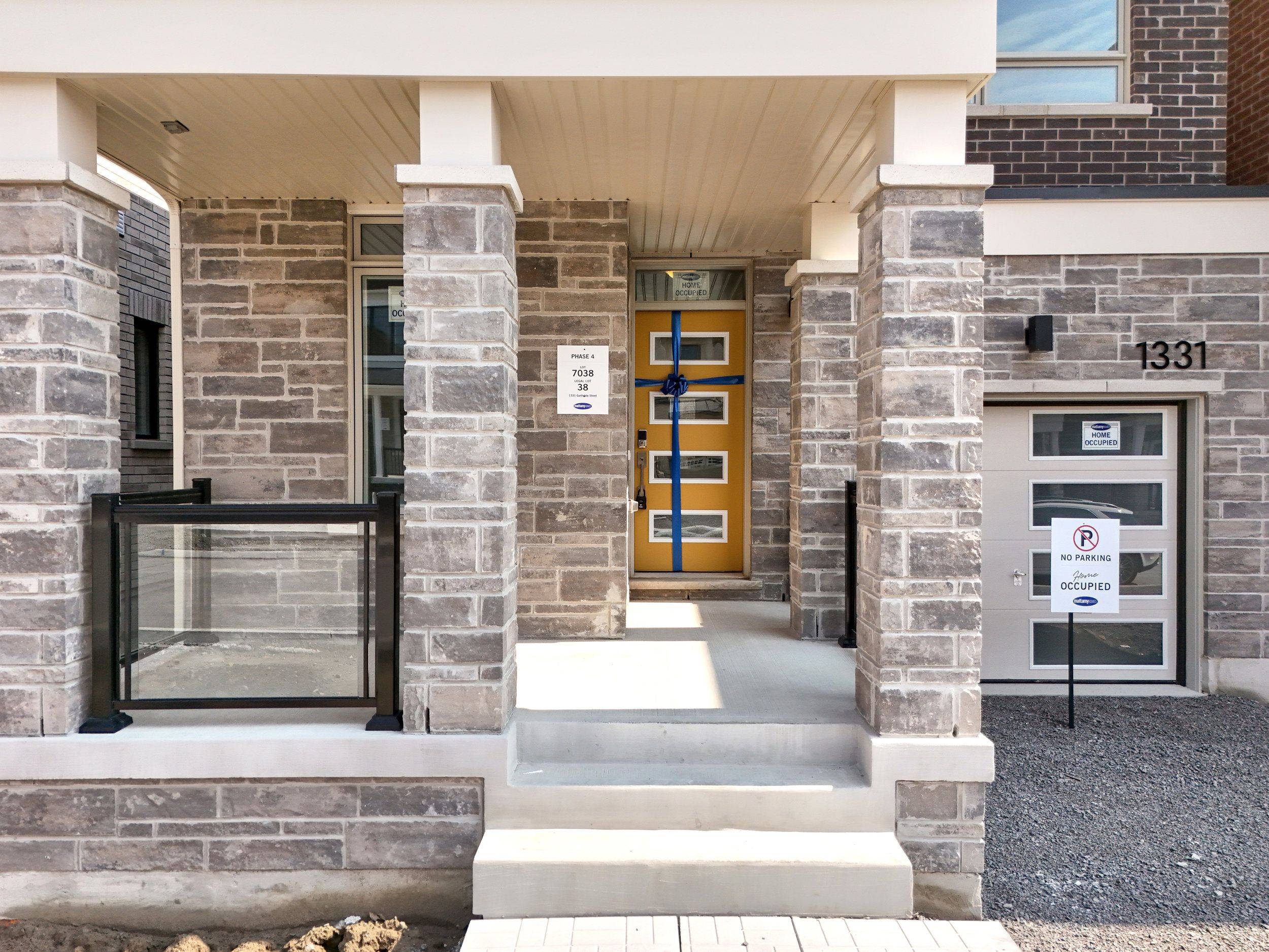 Pickering, ON L1X 0T2,1331 Garthdale ST