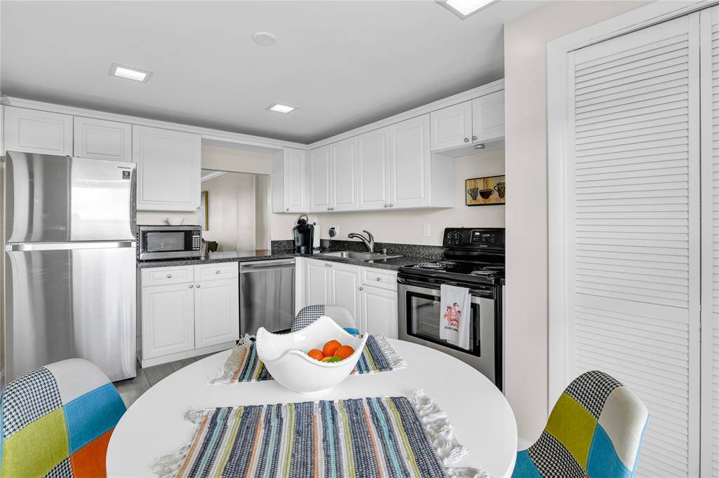 Deerfield Beach, FL 33441,1631 Riverview Rd #606
