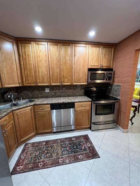 Wilton Manors, FL 33305,351 NE 19th Pl #206K