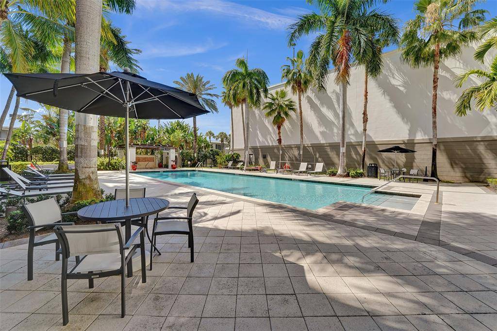 Fort Lauderdale, FL 33308,2401 NE 65th St #609