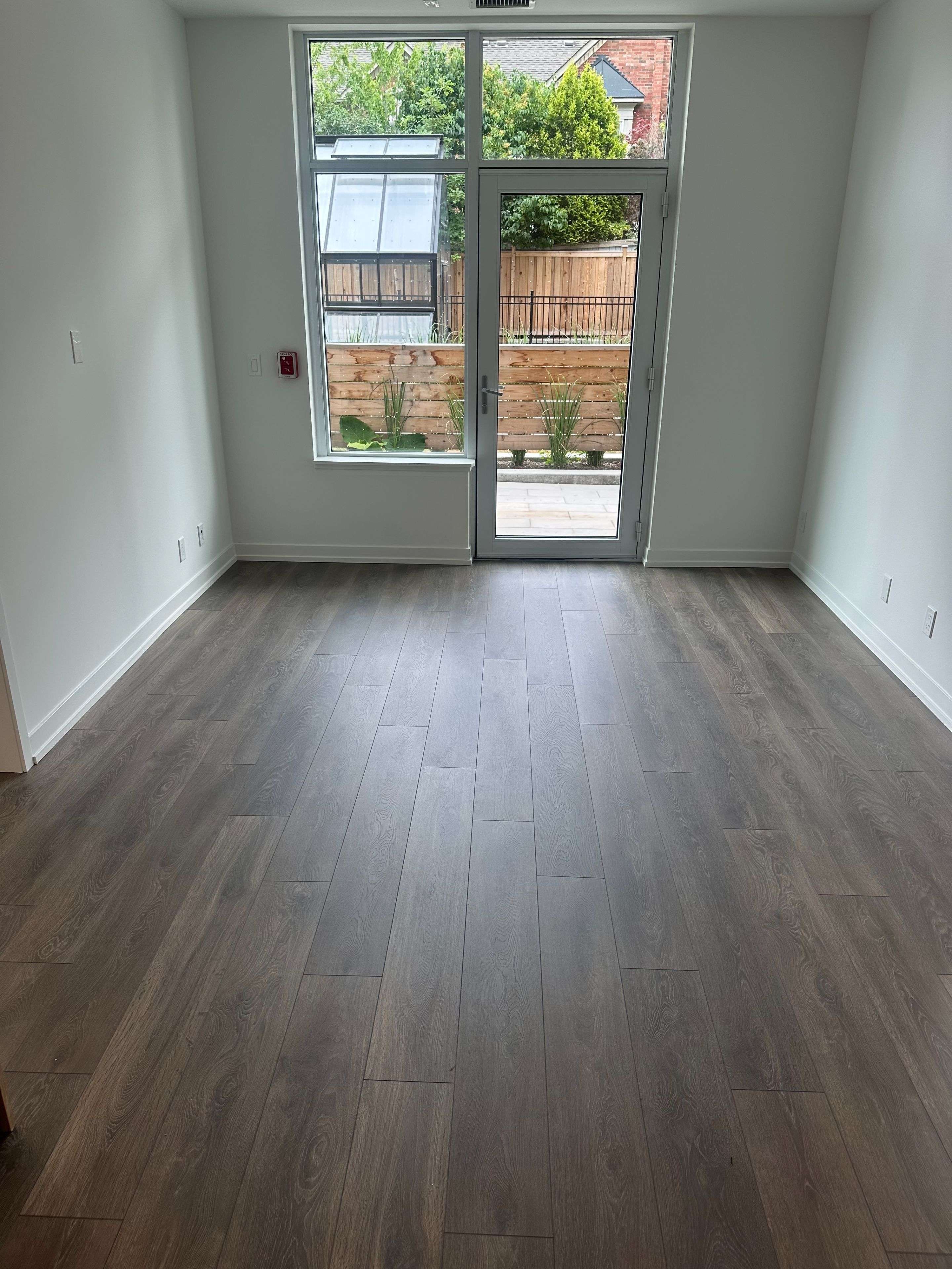 Vaughan, ON L4J 0L5,8 Beverley Glen BLVD #115