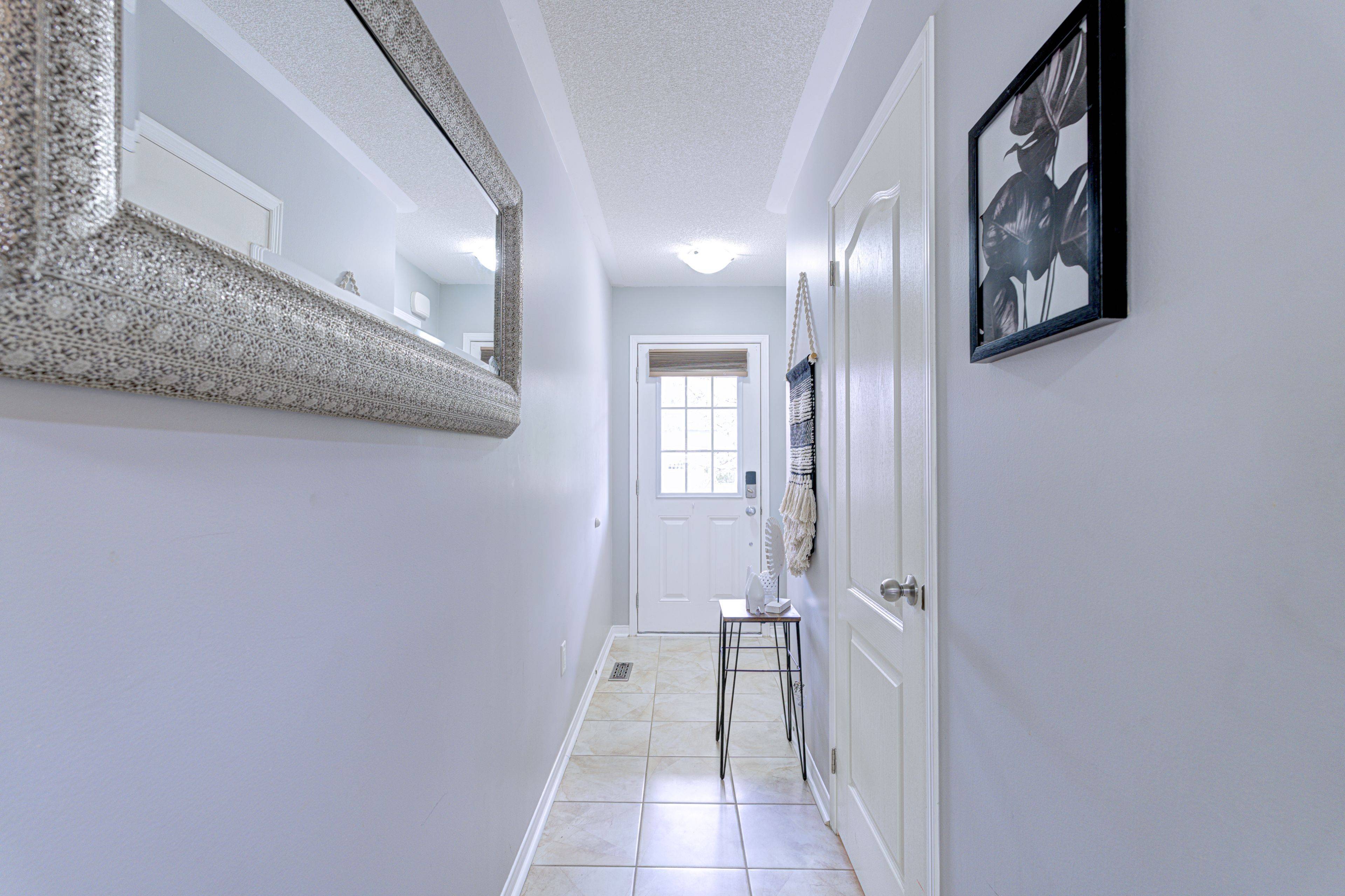Bradford West Gwillimbury, ON L3Z 0M7,102 Russel DR