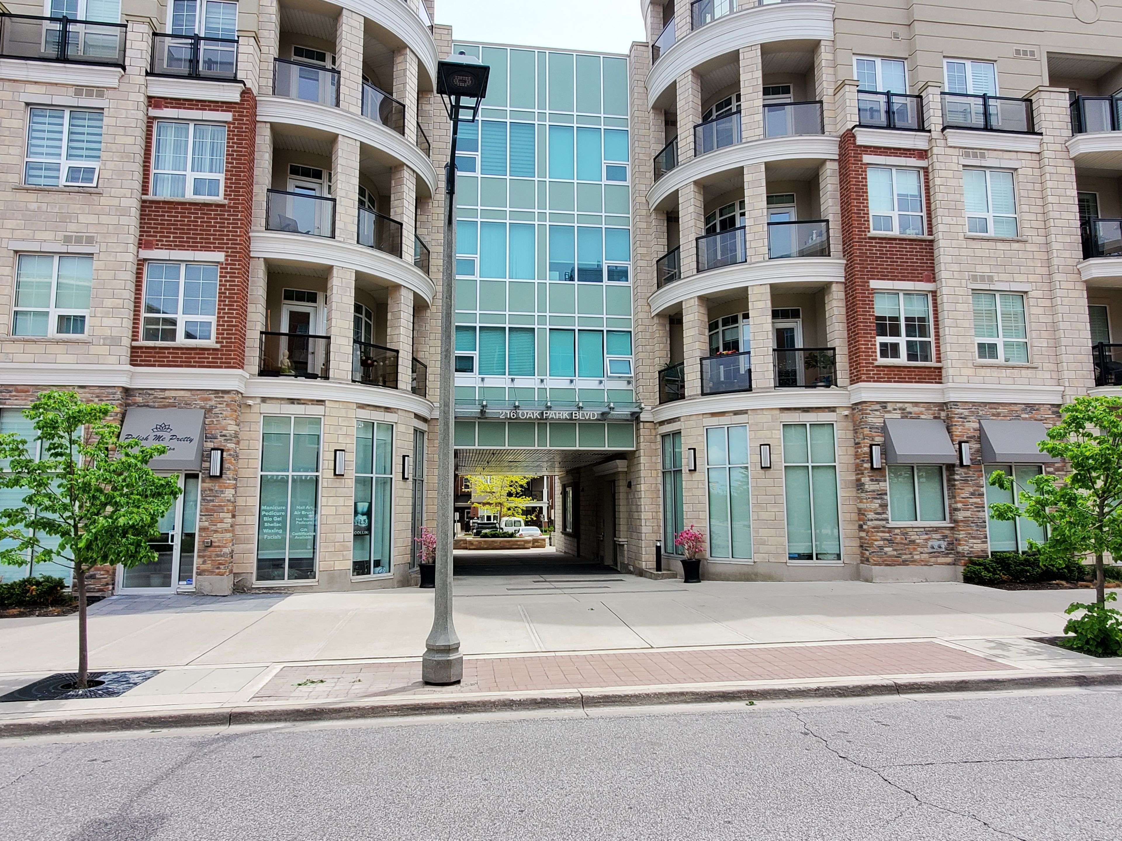 216 Oak Park BLVD ##336, Oakville, ON L6H 7S8