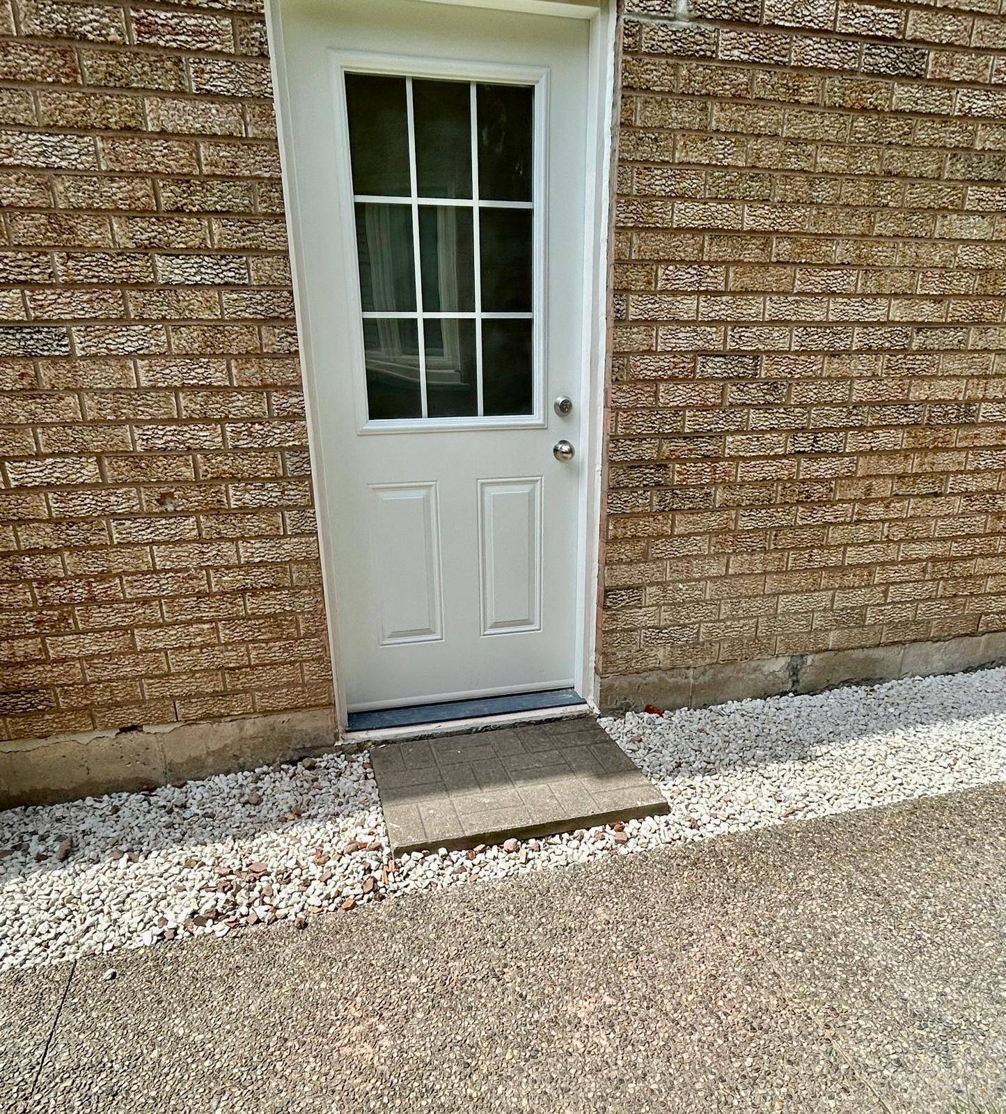 Mississauga, ON L5V 1G6,4650 Crosswinds DR #Basement