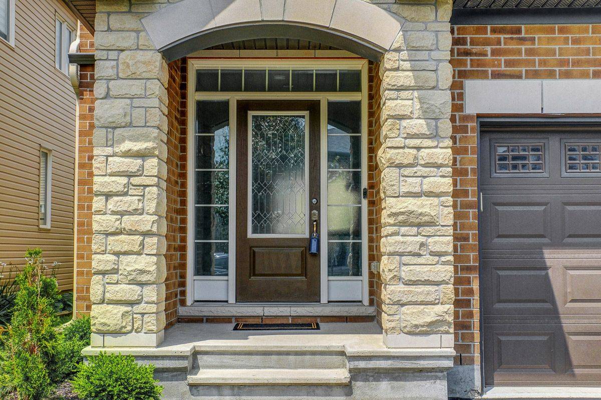 Barrhaven, ON K2J 6E8,78 Russet TER