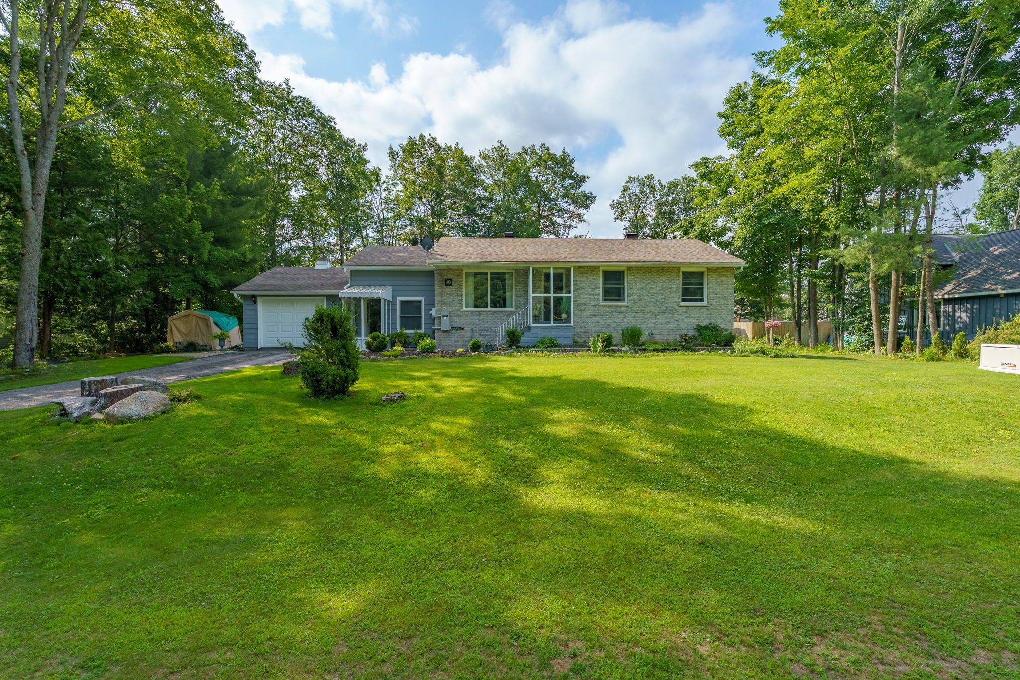 145 Blanchard ST W, Gravenhurst, ON P1P 1A9