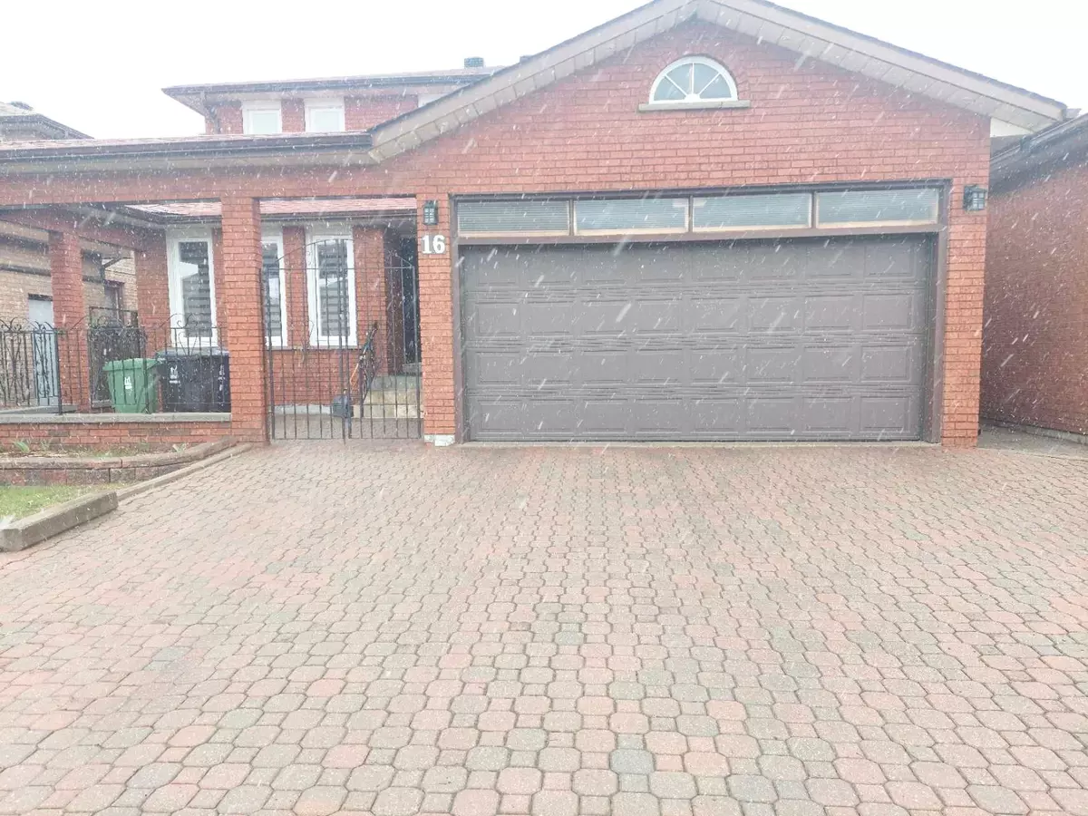 Toronto E05, ON M1V 2M2,16 Morbank DR #unit#3