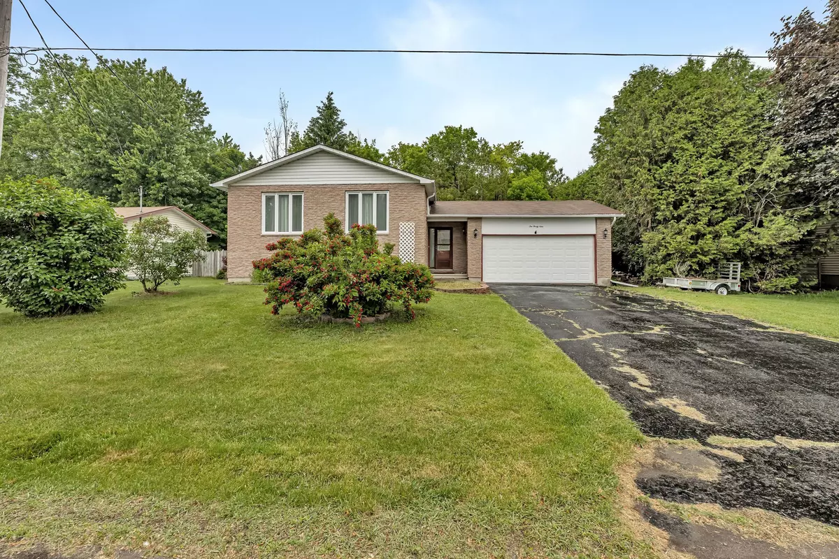 Russell, ON K4R 1B3,139 Dunlop CRES