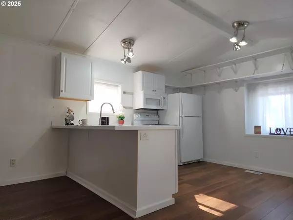 Salem, OR 97301,4228 Lemmon
