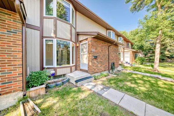 Calgary, AB T2A 5K9,6103 Madigan DR Northeast #100