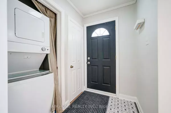 Whitby, ON L1N 1G9,221 St Lawrence ST