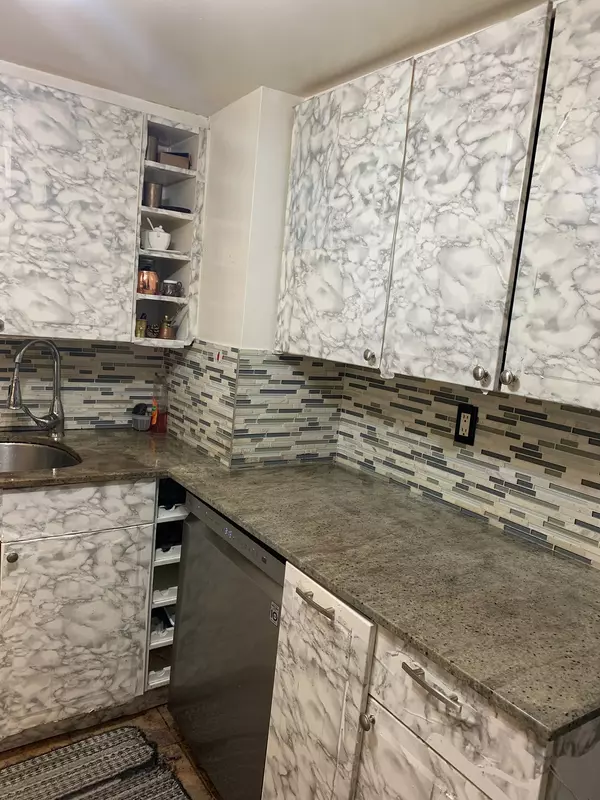Mississauga, ON L5B 3X7,25 Agnes ST #706
