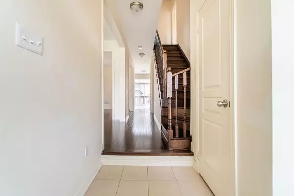 Brampton, ON L6Y 0G4,69 George Robinson DR
