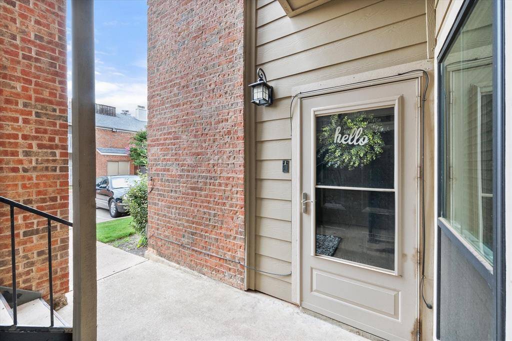Arlington, TX 76011,2105 Count Fleet Drive #202