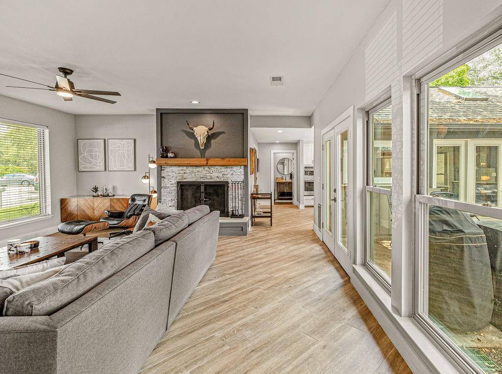 Dallas, TX 75248,6005 Costera Lane