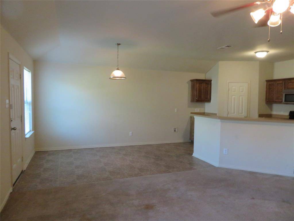 Dallas, TX 75237,3027 Appaloosa Drive