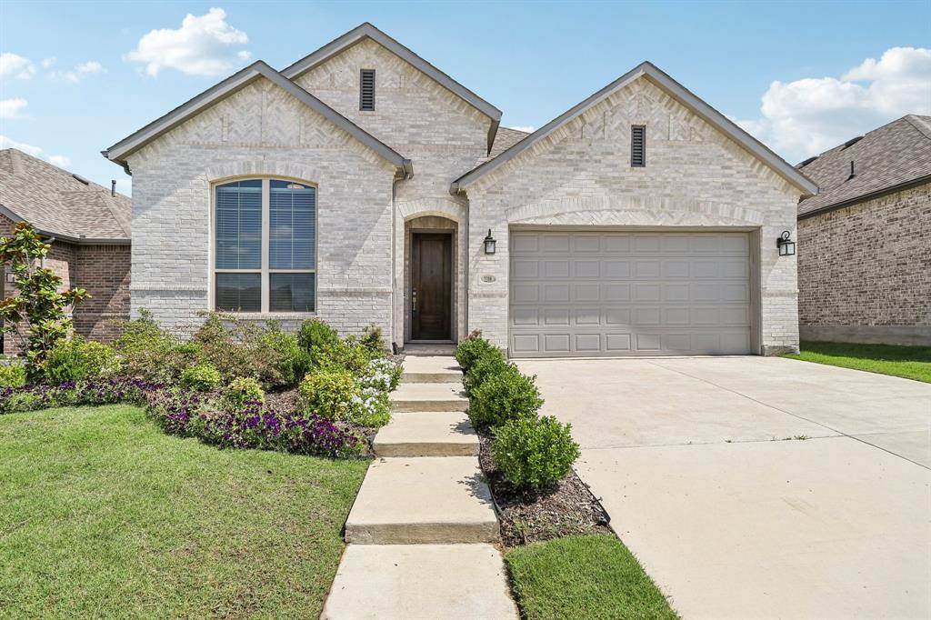 Argyle, TX 76226,2208 13th Street