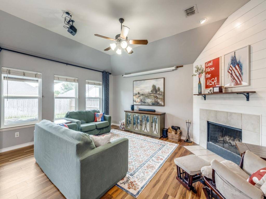 Mansfield, TX 76063,208 Millington Trail