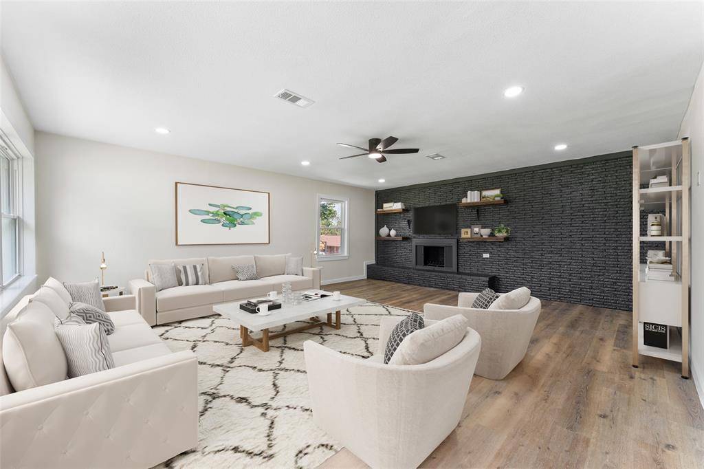Grand Prairie, TX 75050,720 BURLESON Street