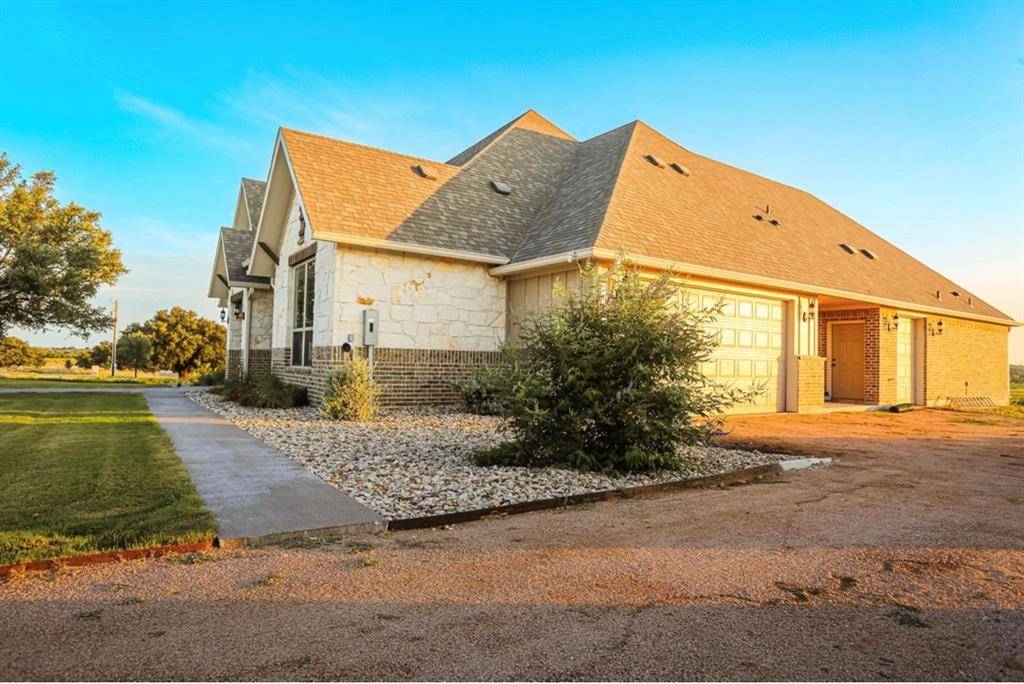 Comanche, TX 76442,667 Comanche Lake RD