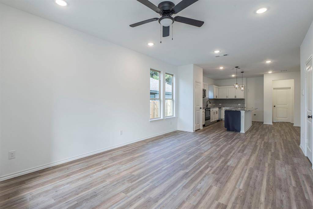 Dallas, TX 75215,3228 Tuskegee Street