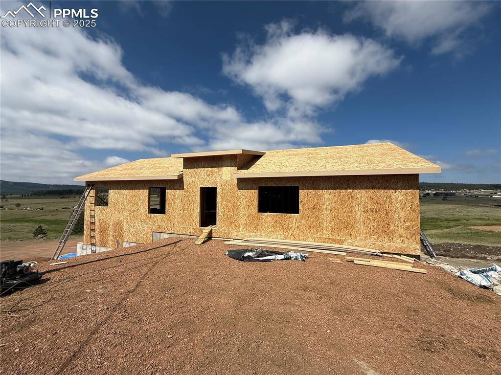 49 Westpoint CIR, Florissant, CO 80816