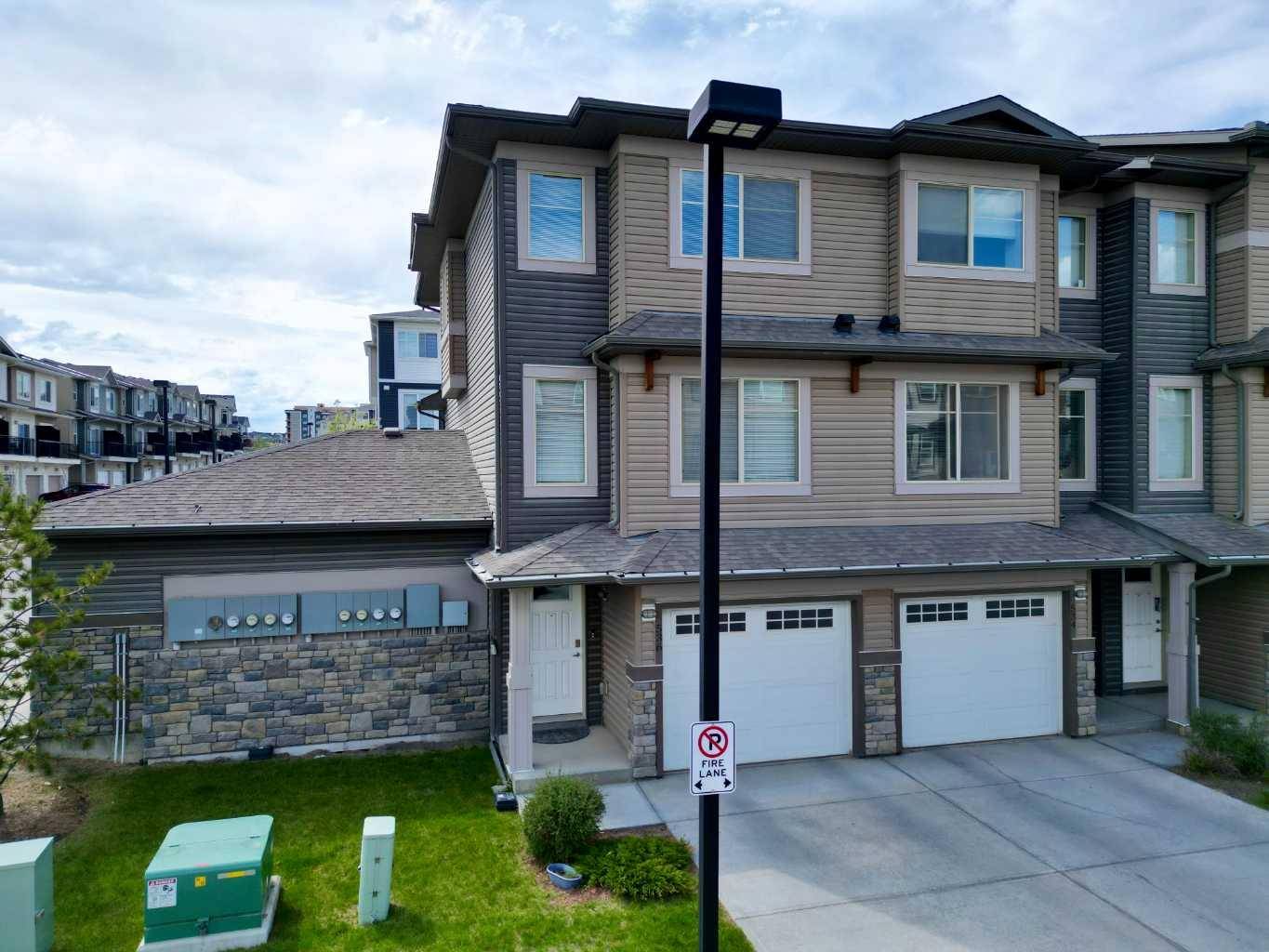 Calgary, AB T3R 0Z8,536 Sage Hill GRV NW