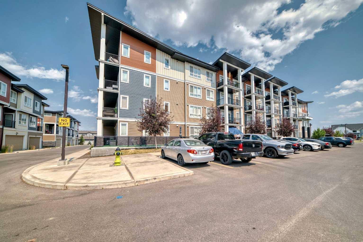 Calgary, AB T2X 4S6,35 Walgrove WALK SE #310