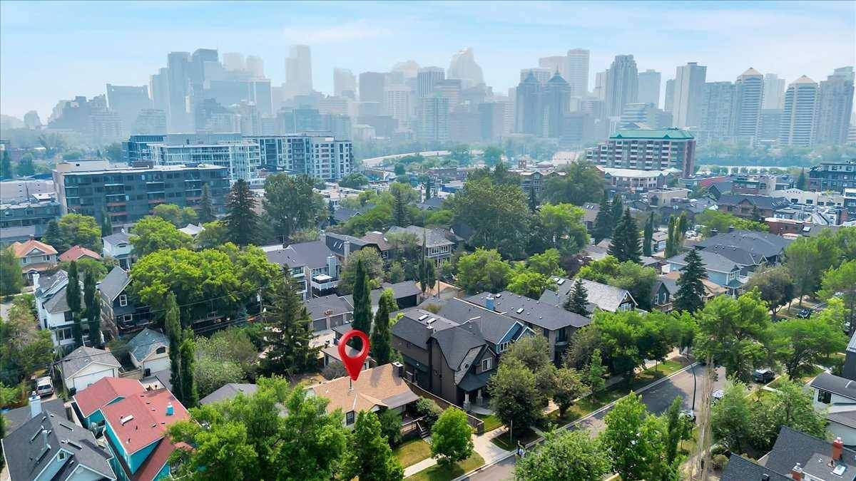302 11 ST Northwest, Calgary, AB T2N 1X1