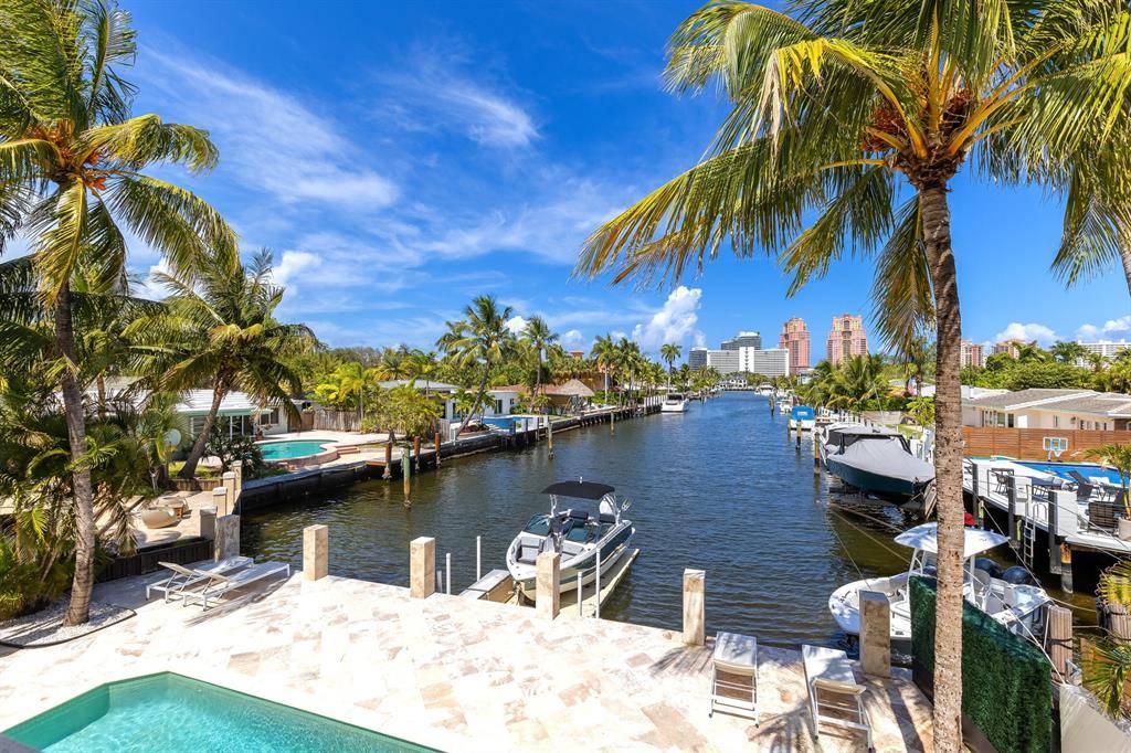 Fort Lauderdale, FL 33305,2432 BAYVIEW DR