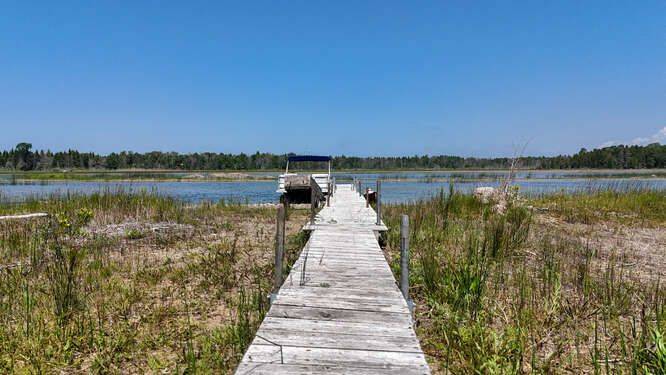 South Bruce Peninsula, ON N0H 2T0,74 Smokehouse IS