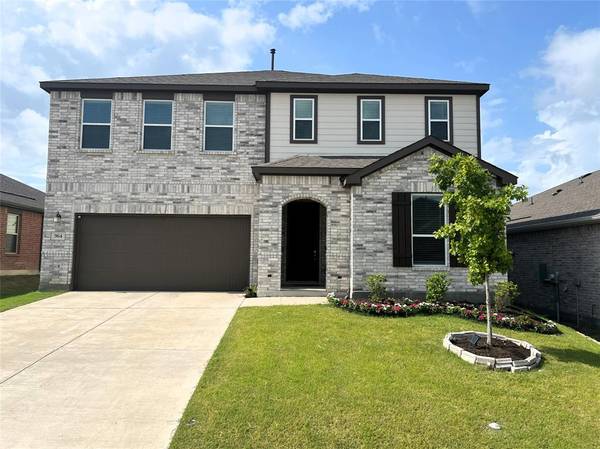 964 Burnett Drive, Aubrey, TX 76227