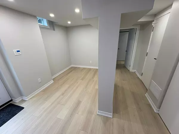 Oshawa, ON L1K 1Y8,526 Cobblehill DR #Basement