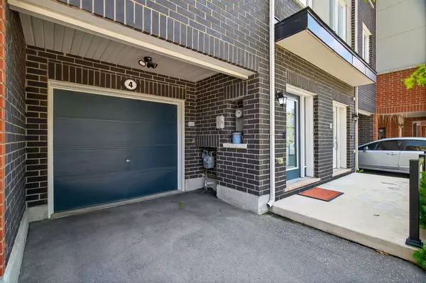 Toronto E10, ON M1E 0B8,4 Heron Park PL