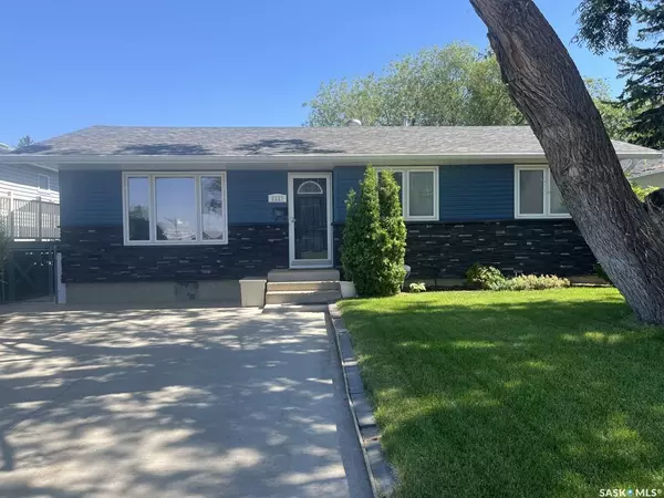 2117 Ste Cecilia AVENUE, Saskatoon, SK S7M 0P3
