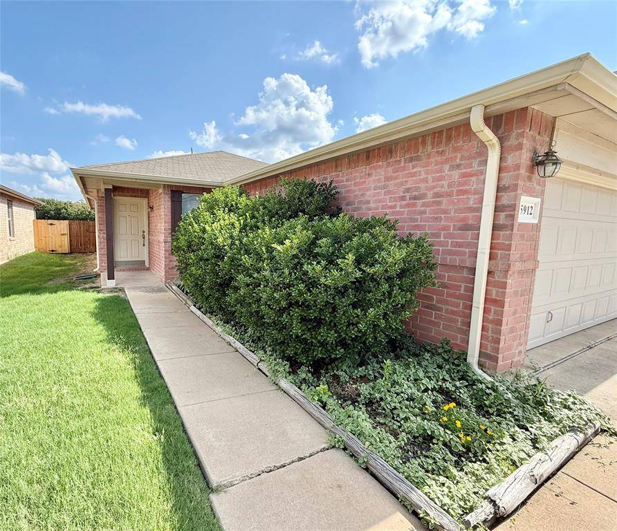 Fort Worth, TX 76244,5912 Ridge Lake Drive