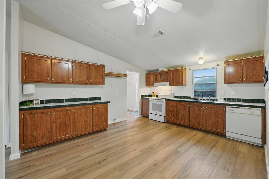 Springtown, TX 76082,230 Sea Salt Drive
