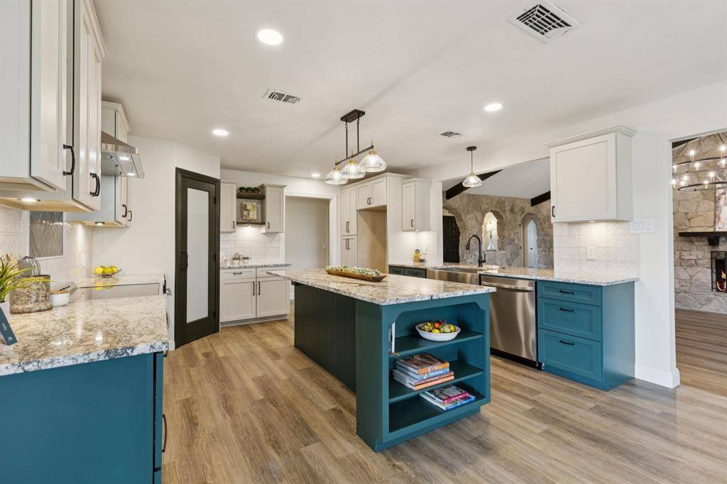 Fort Worth, TX 76179,7408 Golf Club Drive