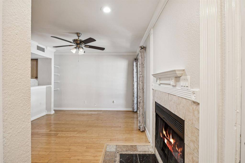 Dallas, TX 75206,5757 E University Boulevard #27Z