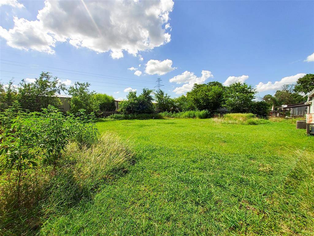 Elm Mott, TX 76640,503 S Charles Street