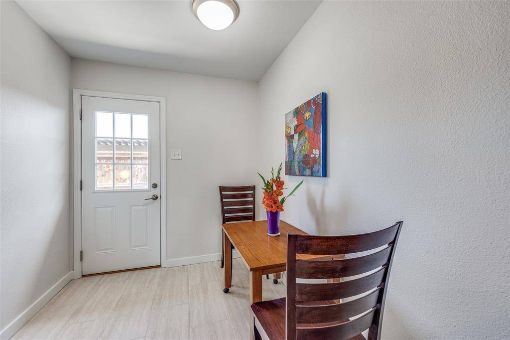 Dallas, TX 75240,13765 Brookgreen Circle