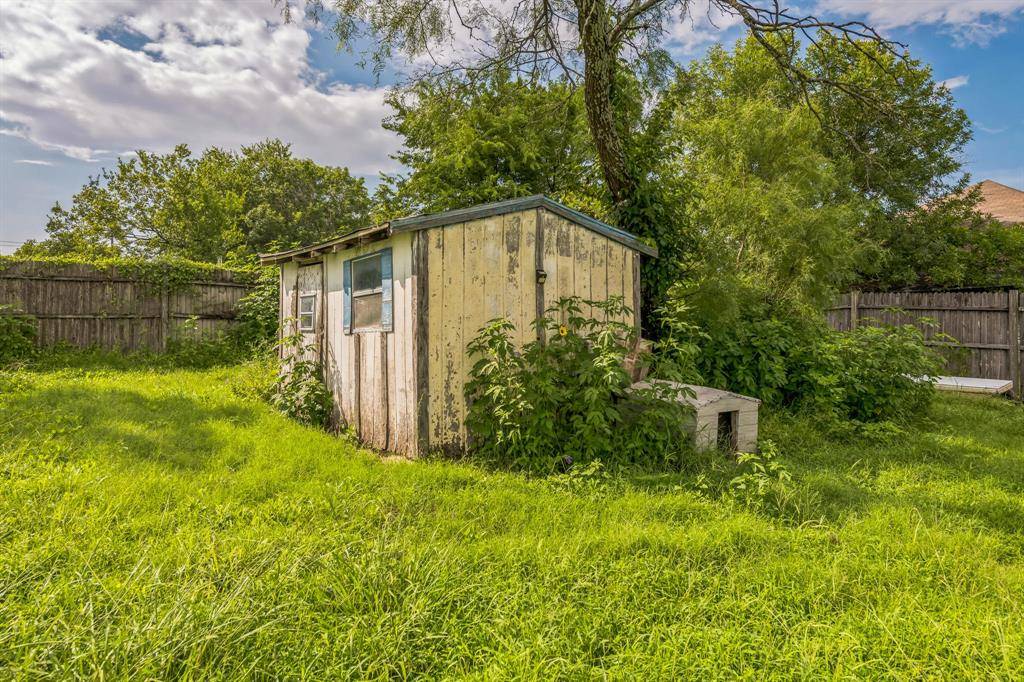 Mount Calm, TX 76673,110 N 2nd Street