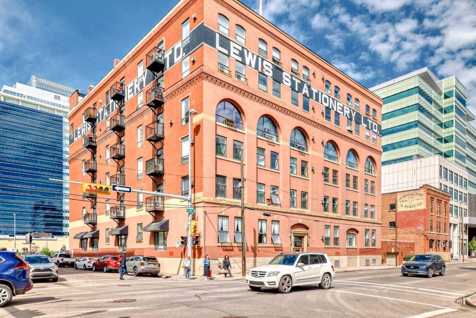 Calgary, AB T2R 0C3,240 11 AVE Southwest #402
